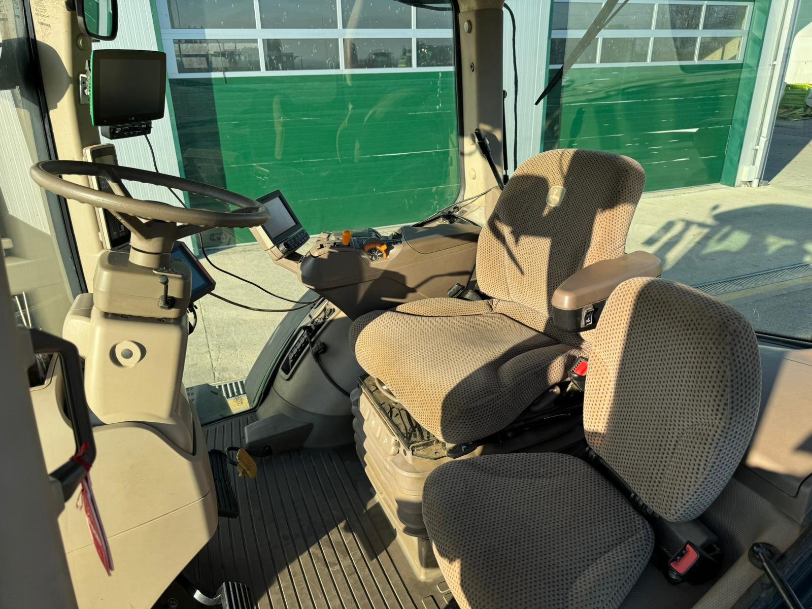 Traktor του τύπου John Deere 8270R, Gebrauchtmaschine σε Orţişoara (Φωτογραφία 9)