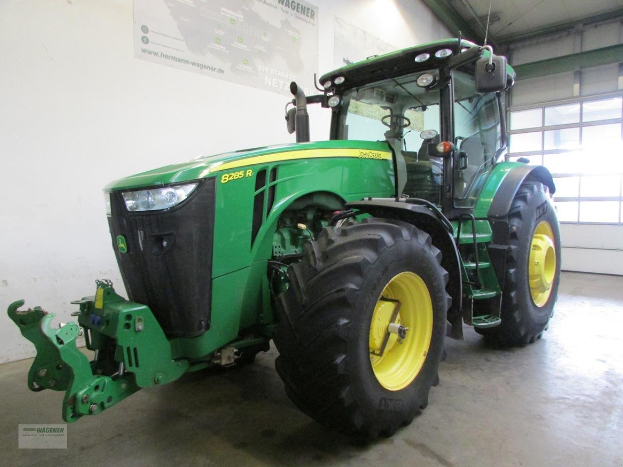 Traktor tip John Deere 8285R     AP, Gebrauchtmaschine in Bad Wildungen - Wega (Poză 1)