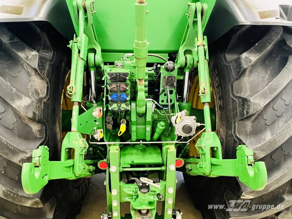 Traktor des Typs John Deere 8285R, Gebrauchtmaschine in Sülzetal OT Altenweddingen (Bild 8)