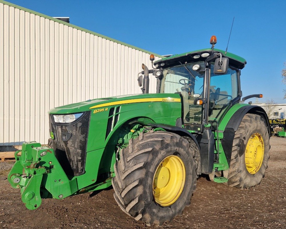 Traktor van het type John Deere 8295R AP 40, Gebrauchtmaschine in Neubrandenburg (Foto 1)