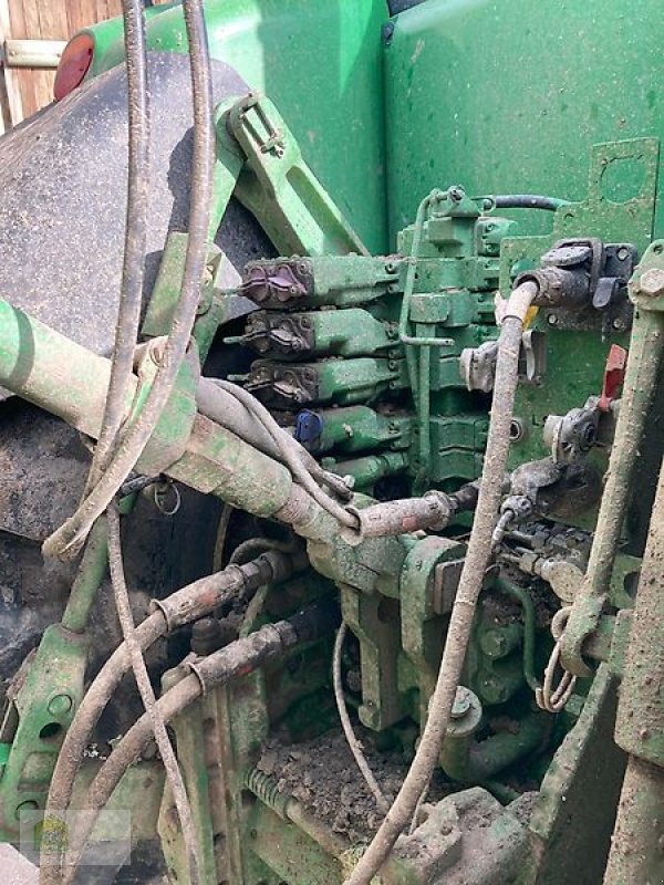 Traktor Türe ait John Deere 8295R *E23 Powr Shift*, Gebrauchtmaschine içinde Salsitz (resim 7)