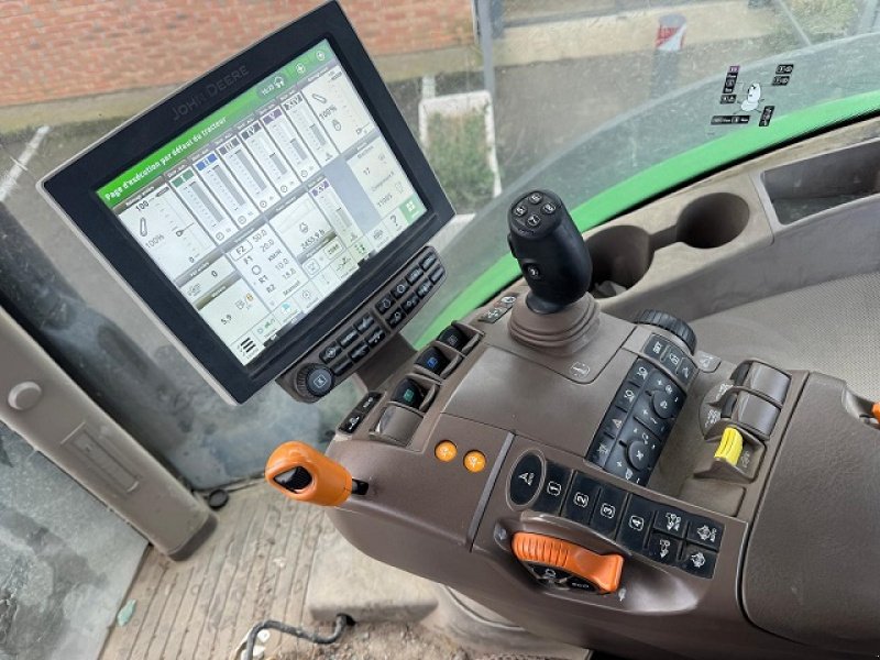 Traktor типа John Deere 8295R, Gebrauchtmaschine в PITHIVIERS Cedex (Фотография 11)