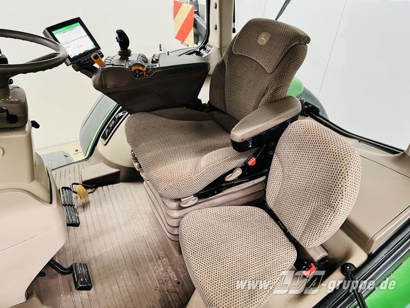 Traktor от тип John Deere 8295R, Gebrauchtmaschine в Sülzetal OT Altenweddingen (Снимка 9)