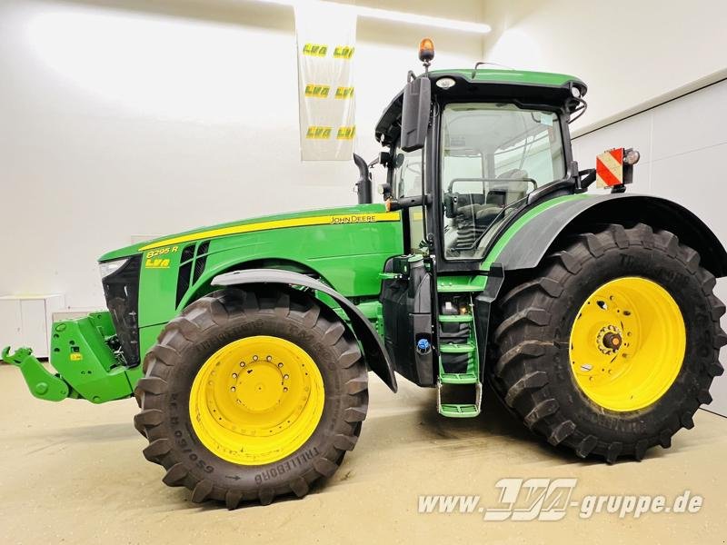 Traktor типа John Deere 8295R, Gebrauchtmaschine в Sülzetal OT Altenweddingen (Фотография 4)