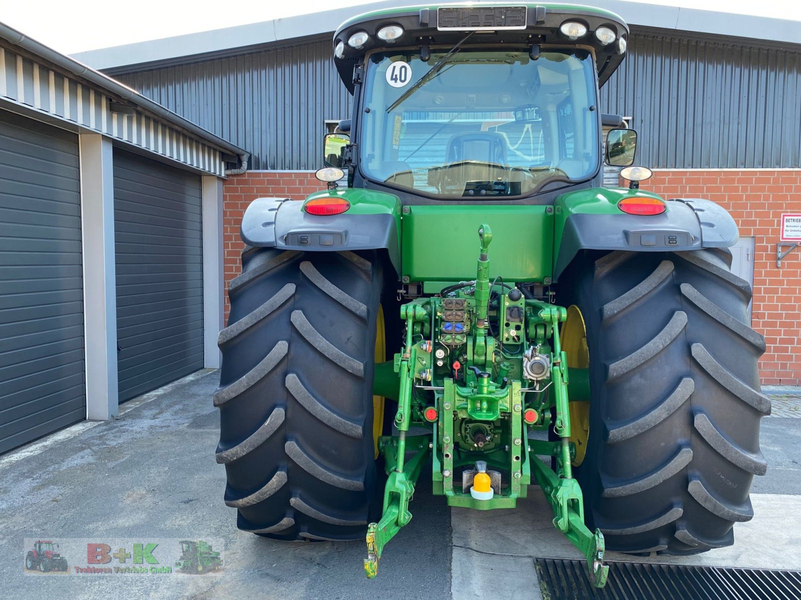 Traktor типа John Deere 8310 R kein 8370, Gebrauchtmaschine в Kettenkamp (Фотография 5)