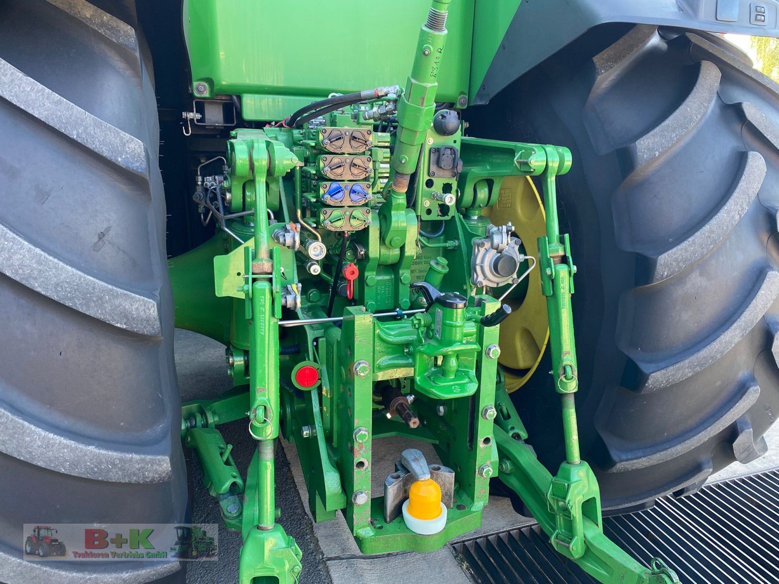 Traktor типа John Deere 8310 R kein 8370, Gebrauchtmaschine в Kettenkamp (Фотография 8)