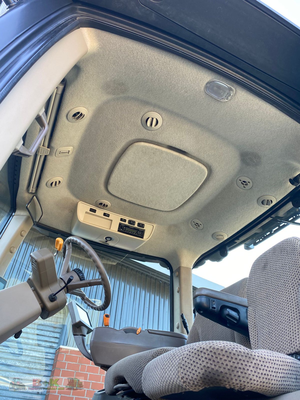 Traktor типа John Deere 8310 R kein 8370, Gebrauchtmaschine в Kettenkamp (Фотография 25)