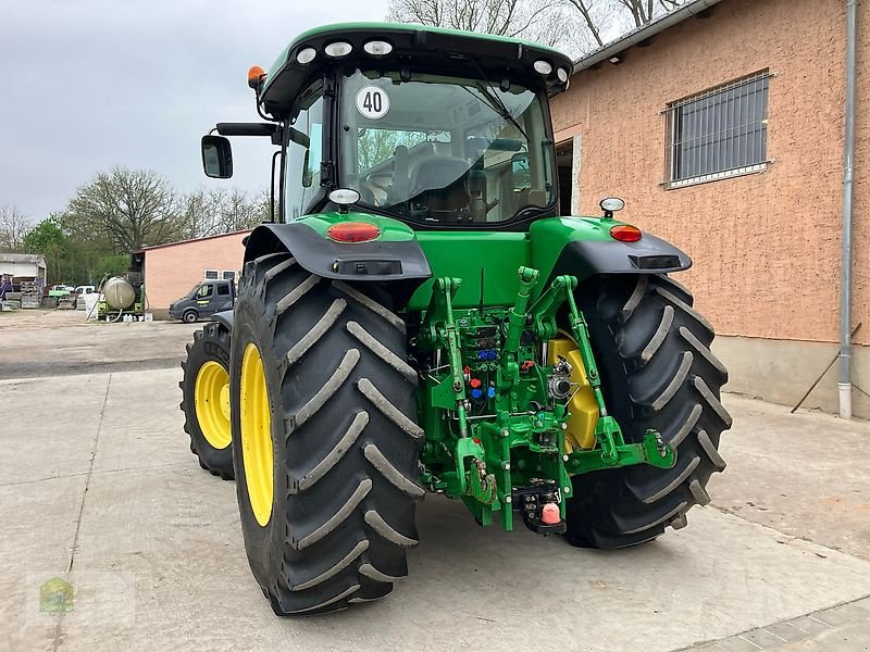 Traktor of the type John Deere 8310R Powr Shift *Motor neu*, Gebrauchtmaschine in Salsitz (Picture 17)