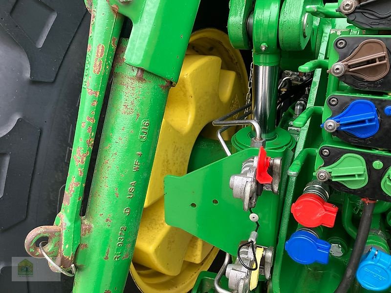 Traktor of the type John Deere 8310R Powr Shift *Motor neu*, Gebrauchtmaschine in Salsitz (Picture 22)