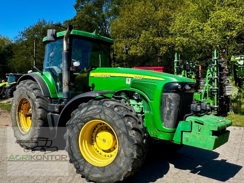 Traktor типа John Deere 8320 Powershift, Gebrauchtmaschine в Liebenwalde