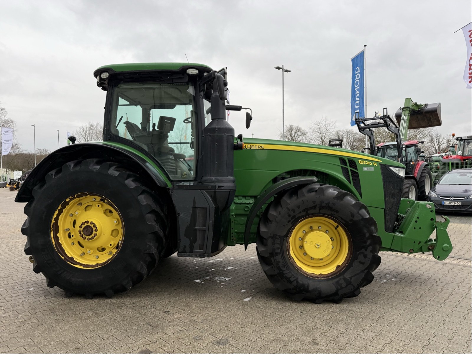Traktor typu John Deere 8320 R E23, Gebrauchtmaschine w Bad Oldesloe (Zdjęcie 3)