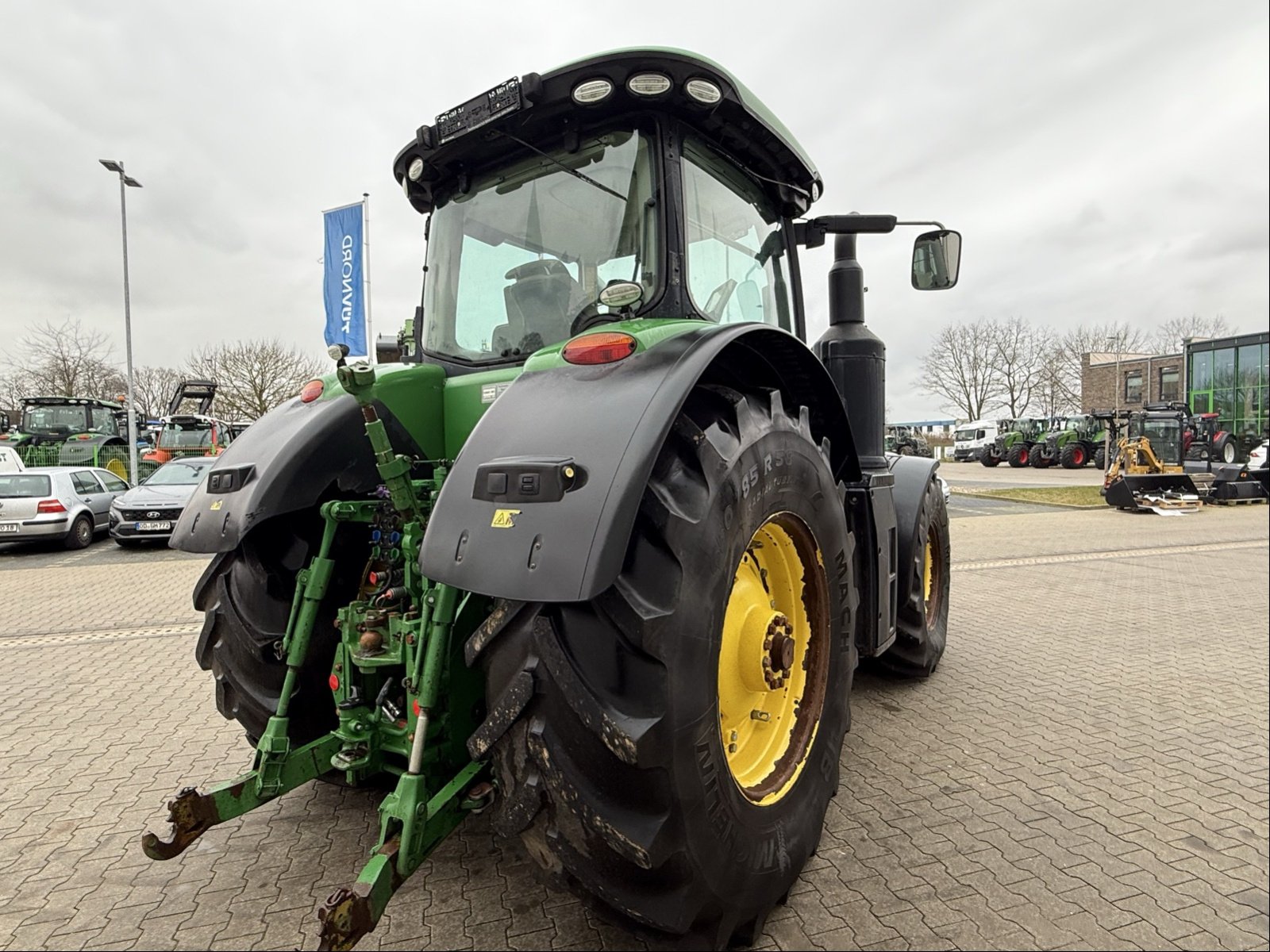 Traktor typu John Deere 8320 R E23, Gebrauchtmaschine w Bad Oldesloe (Zdjęcie 4)