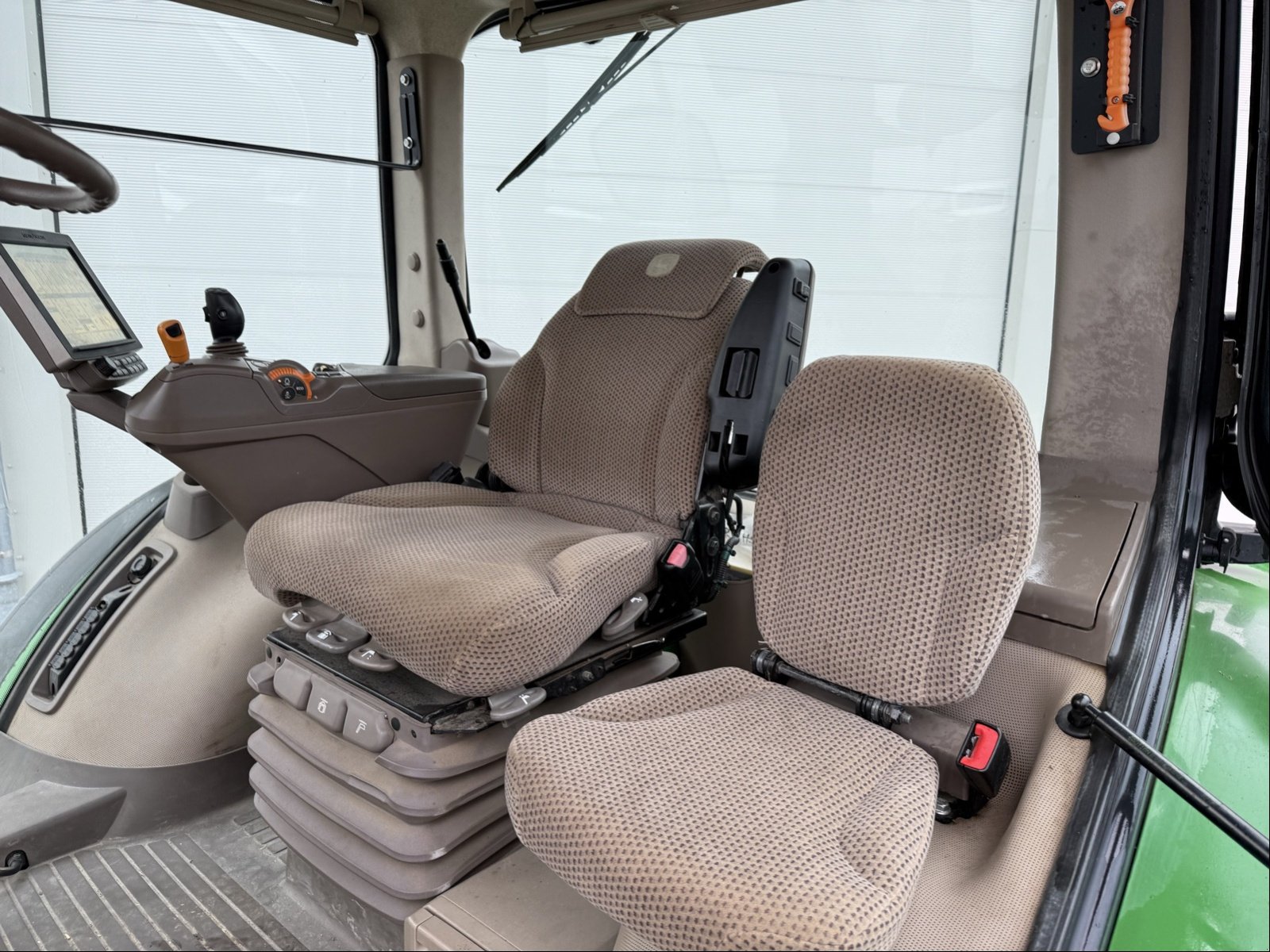 Traktor typu John Deere 8320 R E23, Gebrauchtmaschine w Bad Oldesloe (Zdjęcie 10)