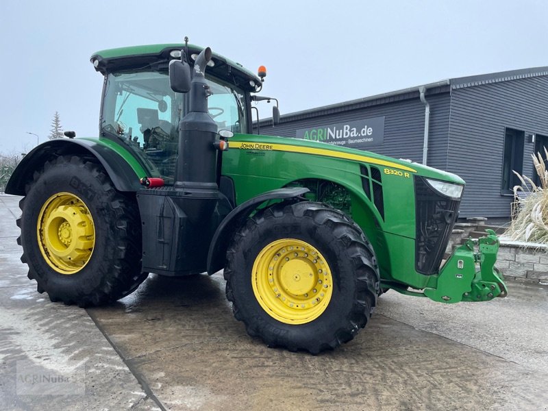 Traktor типа John Deere 8320 R PowrShift, Gebrauchtmaschine в Prenzlau (Фотография 1)