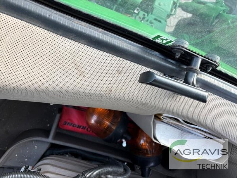 Traktor от тип John Deere 8320 R, Gebrauchtmaschine в Meppen (Снимка 17)