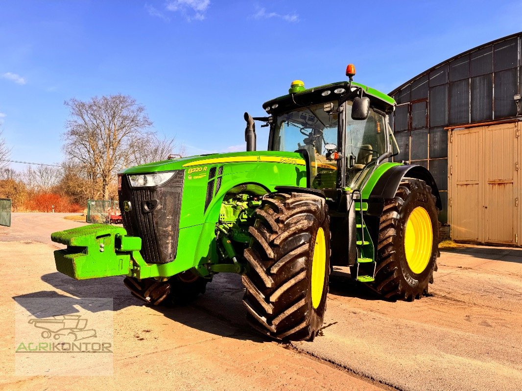 Traktor типа John Deere 8320 R, Gebrauchtmaschine в Liebenwalde (Фотография 1)