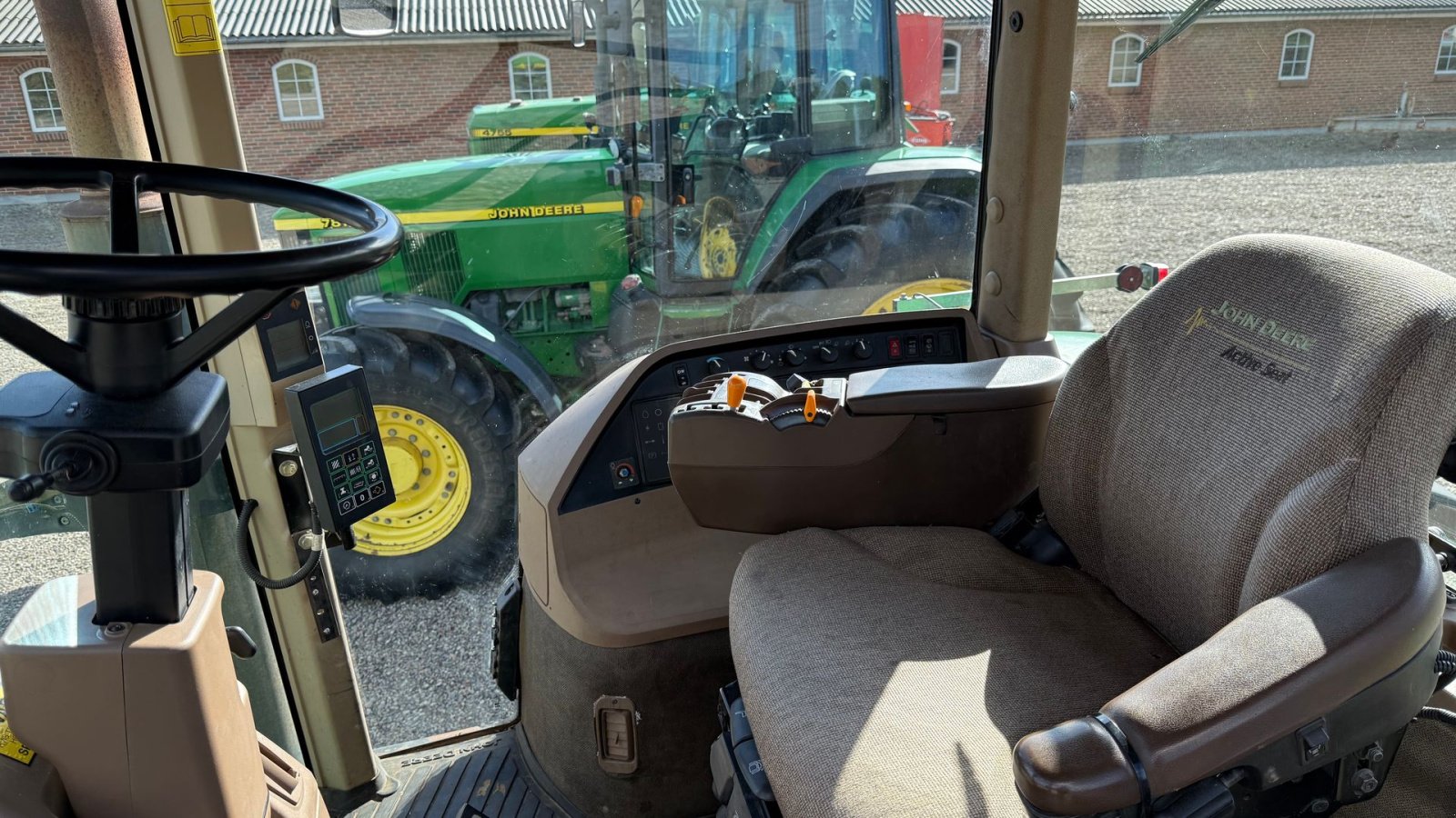 Traktor a típus John Deere 8320 Traktor, Gebrauchtmaschine ekkor: Aabenraa (Kép 2)