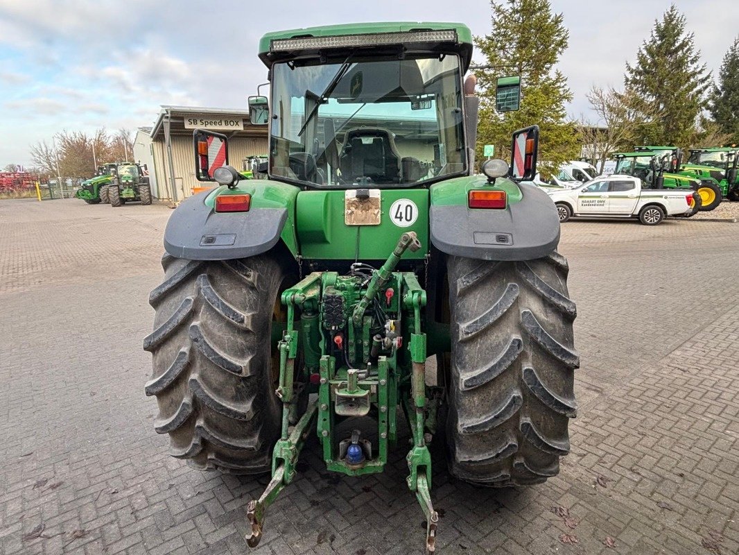 Traktor van het type John Deere 8320, Gebrauchtmaschine in Neubrandenburg (Foto 2)