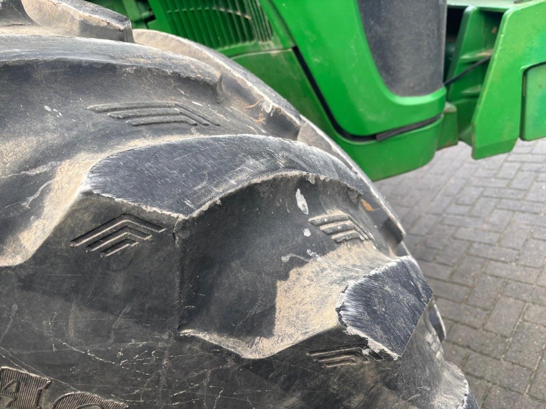 Traktor van het type John Deere 8320, Gebrauchtmaschine in Neubrandenburg (Foto 9)