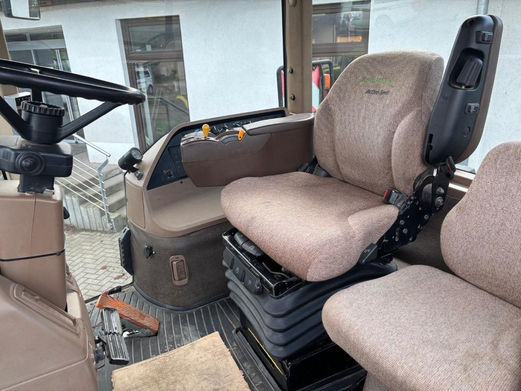 Traktor van het type John Deere 8320, Gebrauchtmaschine in Neubrandenburg (Foto 10)