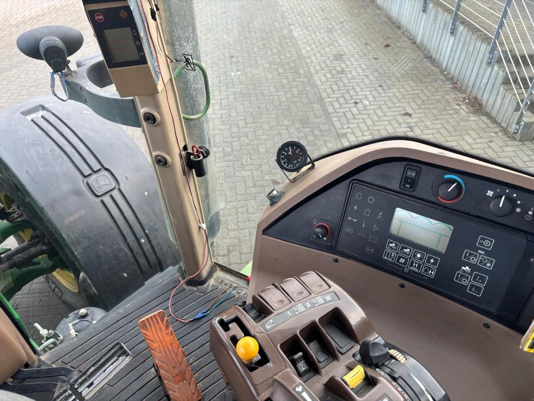 Traktor van het type John Deere 8320, Gebrauchtmaschine in Neubrandenburg (Foto 12)