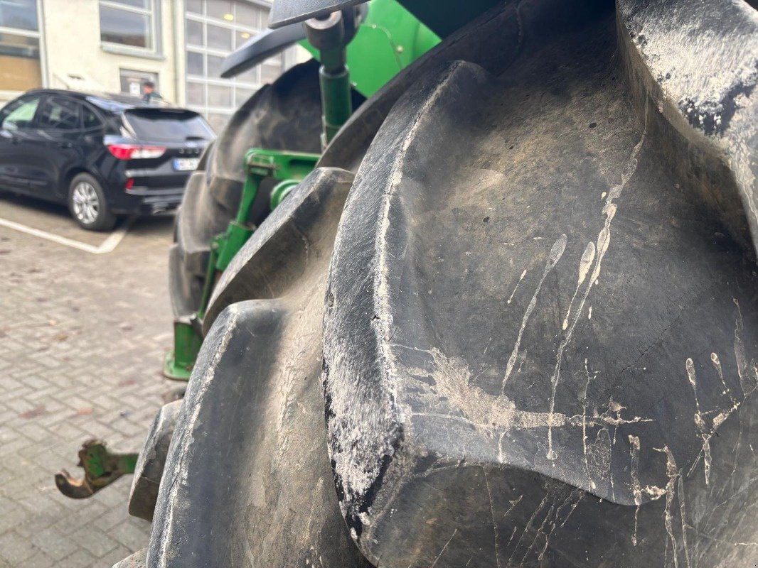 Traktor van het type John Deere 8320, Gebrauchtmaschine in Neubrandenburg (Foto 7)