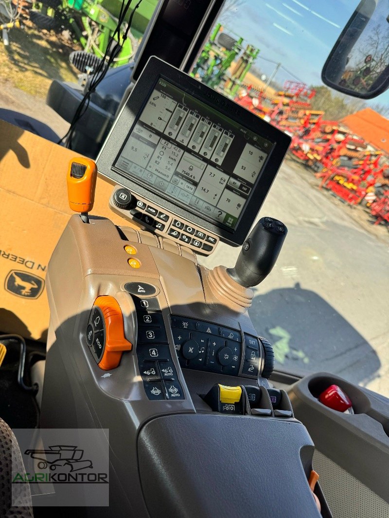 Traktor typu John Deere 8320R # e23, Gebrauchtmaschine w Liebenwalde (Zdjęcie 25)