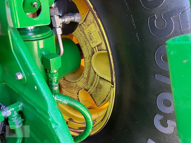 Traktor от тип John Deere 8320R Powr Shift *Ohne AdBlue*, Gebrauchtmaschine в Salsitz (Снимка 28)