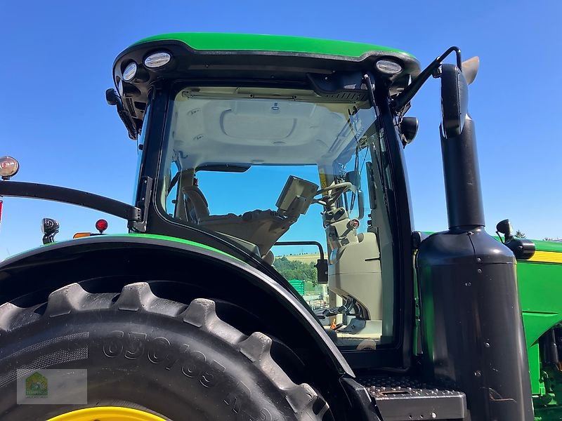 Traktor от тип John Deere 8320R Powr Shift *Ohne AdBlue*, Gebrauchtmaschine в Salsitz (Снимка 22)