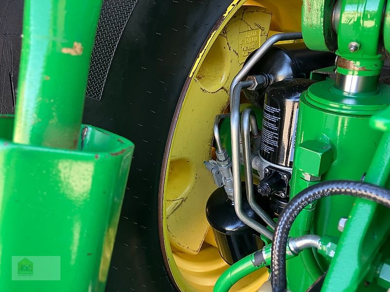Traktor от тип John Deere 8320R Powr Shift *Ohne AdBlue*, Gebrauchtmaschine в Salsitz (Снимка 27)