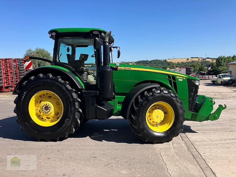 Traktor от тип John Deere 8320R Powr Shift *Ohne AdBlue*, Gebrauchtmaschine в Salsitz (Снимка 9)