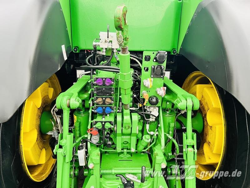 Traktor van het type John Deere 8320R Premium Edition, Gebrauchtmaschine in Sülzetal OT Altenweddingen (Foto 8)
