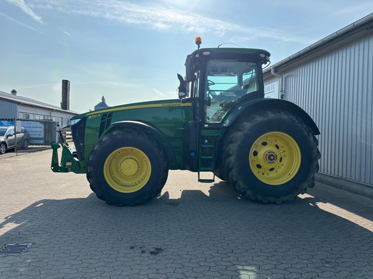 Traktor van het type John Deere 8320R, Gebrauchtmaschine in Næstved (Foto 10)