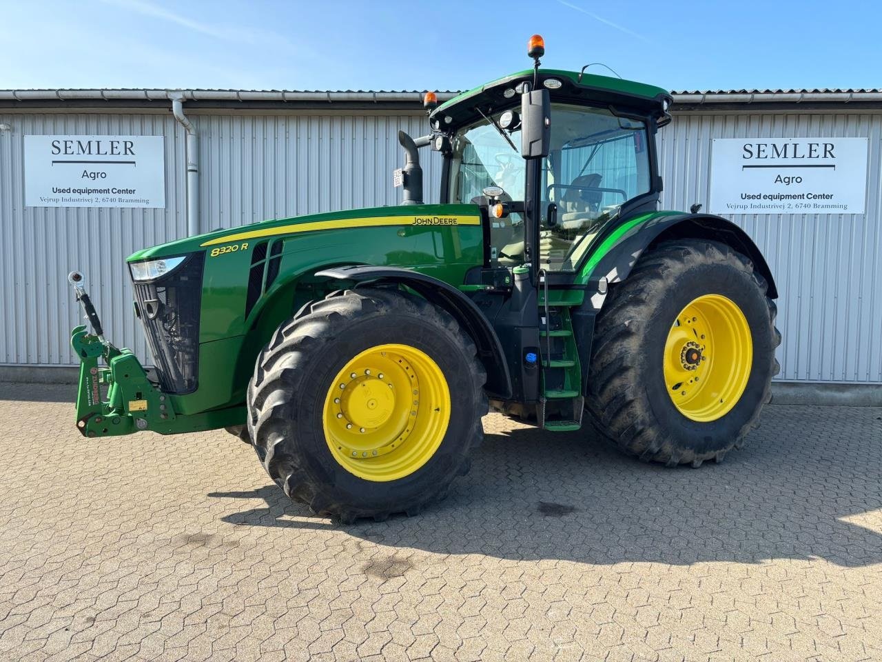 Traktor van het type John Deere 8320R, Gebrauchtmaschine in Næstved (Foto 1)