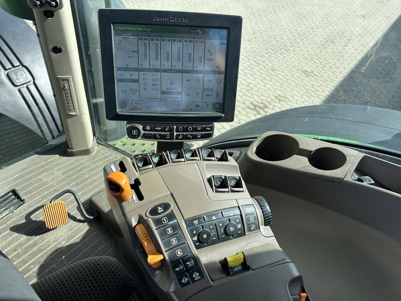 Traktor типа John Deere 8320R, Gebrauchtmaschine в Bramming (Фотография 3)