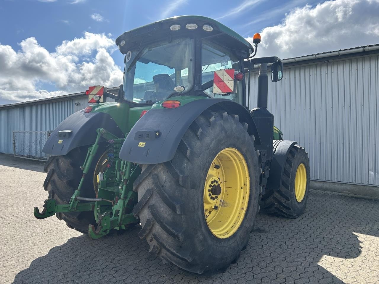 Traktor типа John Deere 8320R, Gebrauchtmaschine в Bramming (Фотография 15)