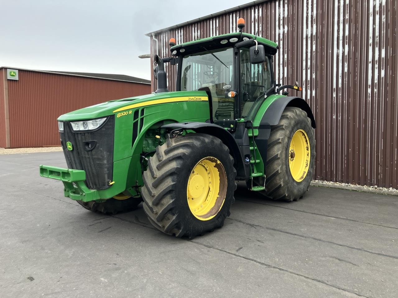 Traktor van het type John Deere 8320R, Gebrauchtmaschine in Odense (Foto 1)
