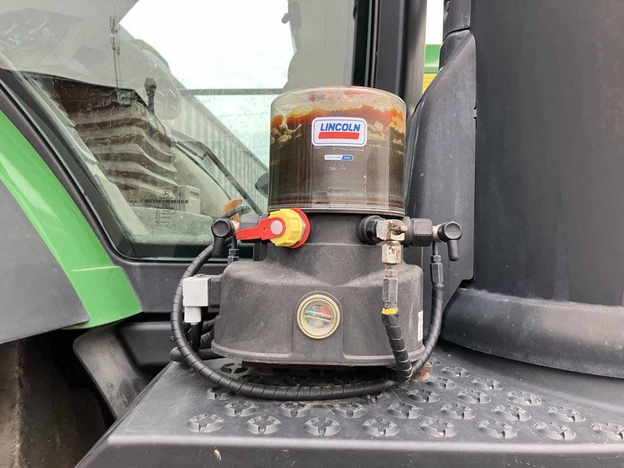 Traktor van het type John Deere 8320R, Gebrauchtmaschine in Odense (Foto 10)