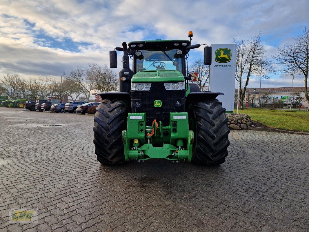 Traktor typu John Deere 8320R, Gebrauchtmaschine v Schenkenberg (Obrázek 2)