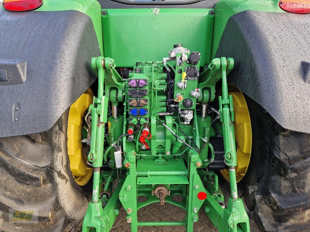 Traktor typu John Deere 8320R, Gebrauchtmaschine v Schenkenberg (Obrázek 10)