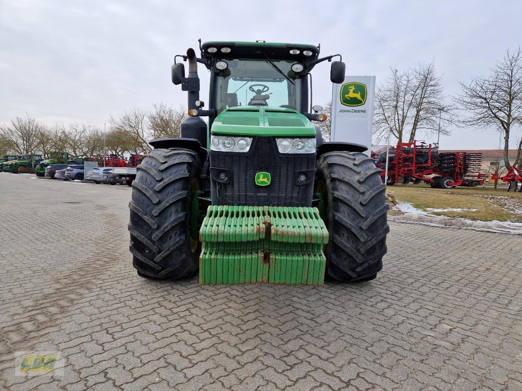 Traktor от тип John Deere 8320R, Gebrauchtmaschine в Schenkenberg (Снимка 2)