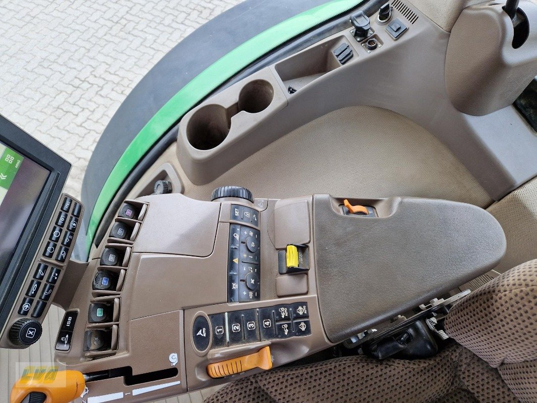 Traktor от тип John Deere 8320R, Gebrauchtmaschine в Schenkenberg (Снимка 11)