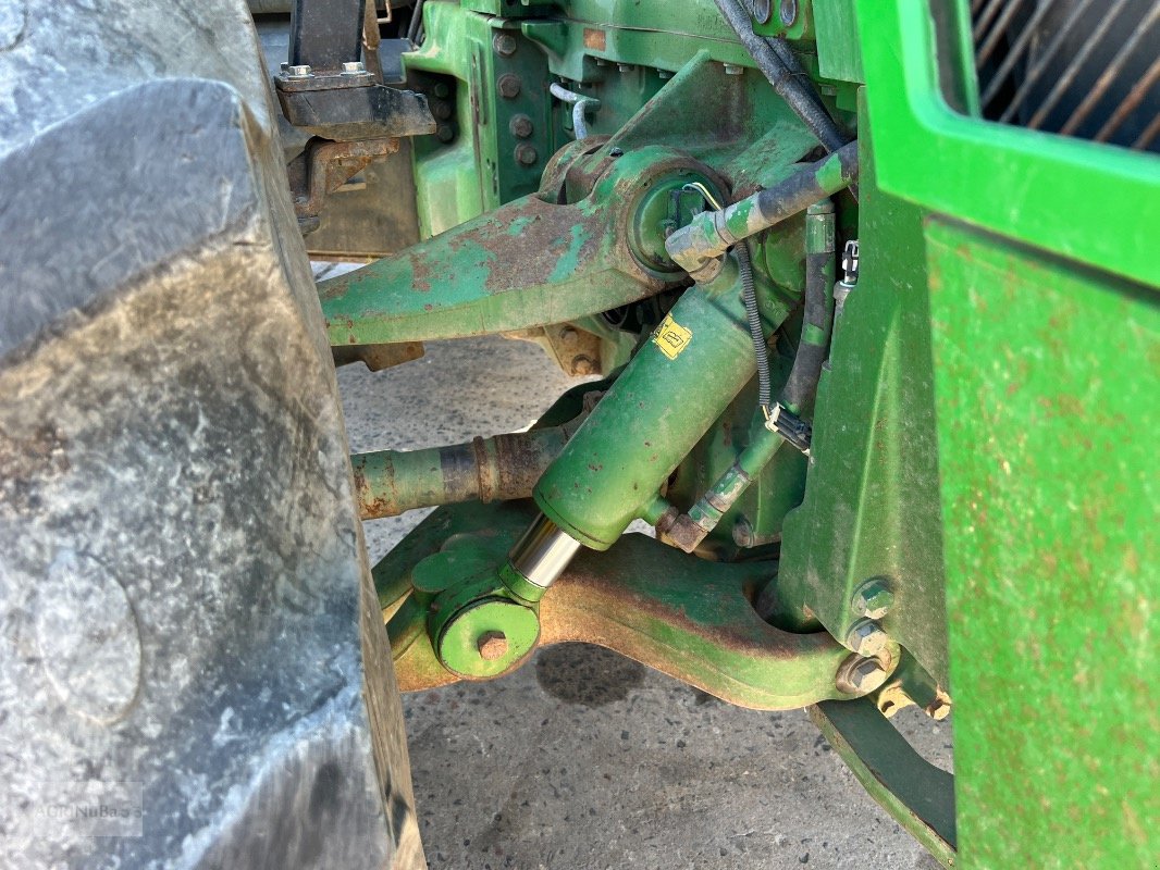 Traktor of the type John Deere 8330 AutoPowr, Gebrauchtmaschine in Prenzlau (Picture 10)