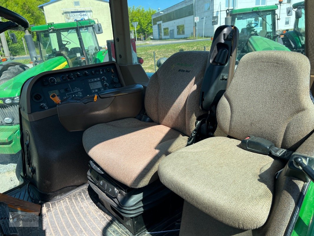Traktor of the type John Deere 8330 AutoPowr, Gebrauchtmaschine in Prenzlau (Picture 15)