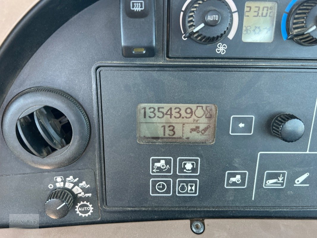 Traktor of the type John Deere 8330 AutoPowr, Gebrauchtmaschine in Prenzlau (Picture 16)