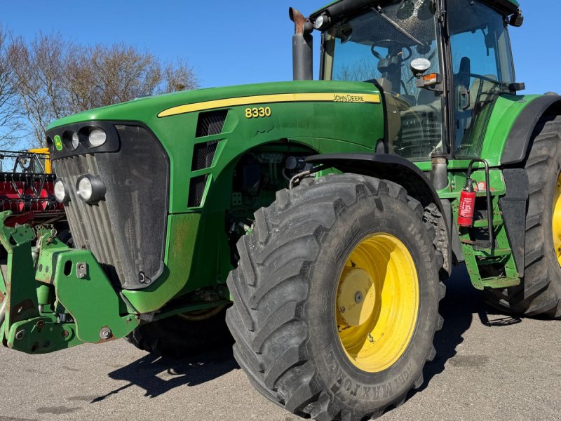 Traktor van het type John Deere 8330 AUTOTRACK READY!, Gebrauchtmaschine in Nørager