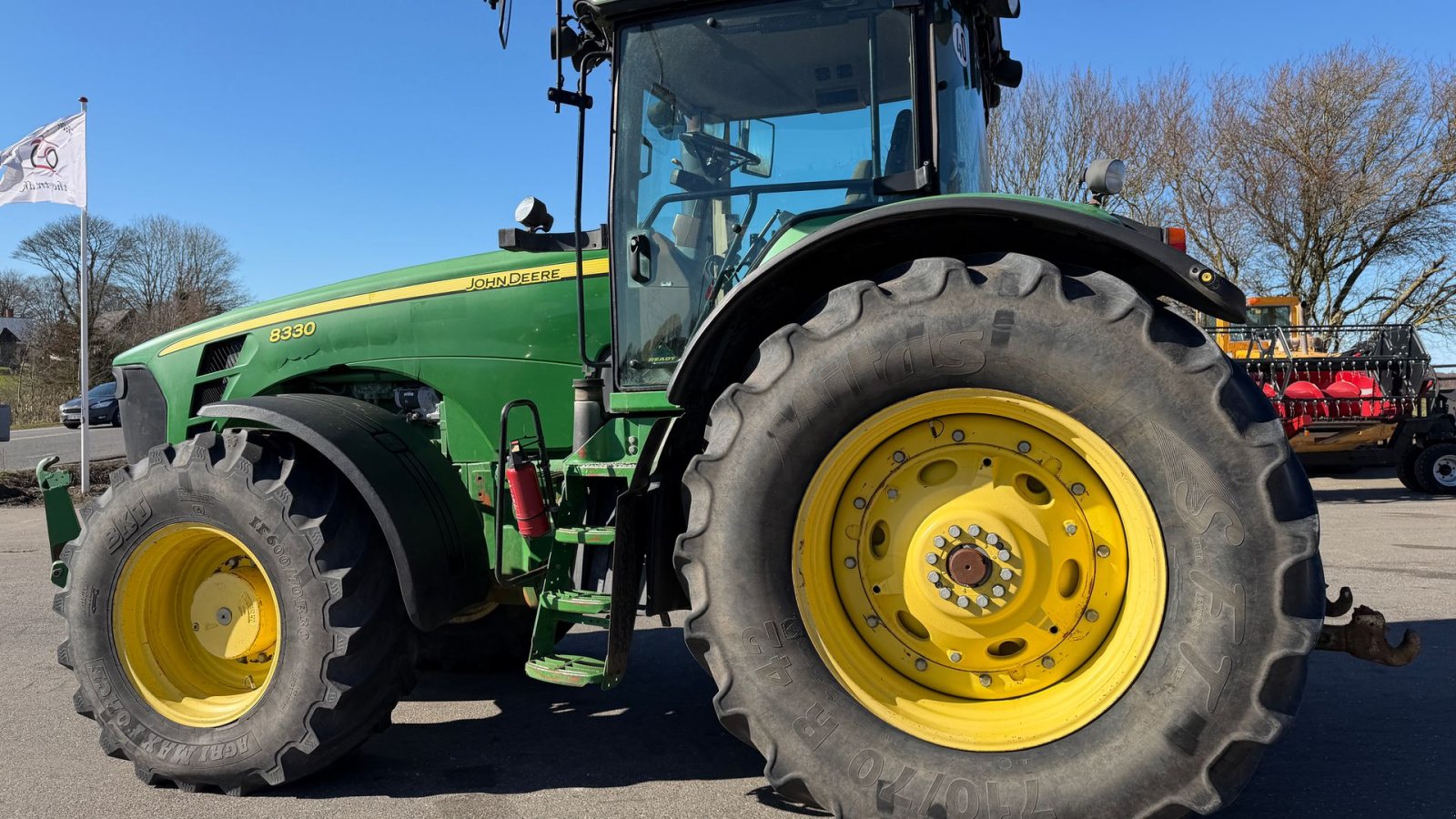 Traktor от тип John Deere 8330 AUTOTRACK READY!, Gebrauchtmaschine в Nørager (Снимка 5)