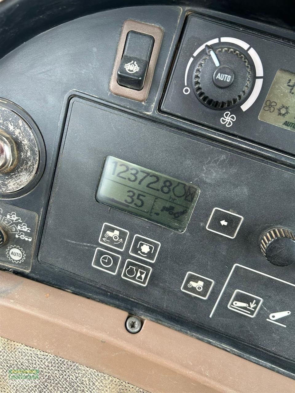 Traktor typu John Deere 8330 Getriebe neu., Gebrauchtmaschine v Büren (Obrázek 13)