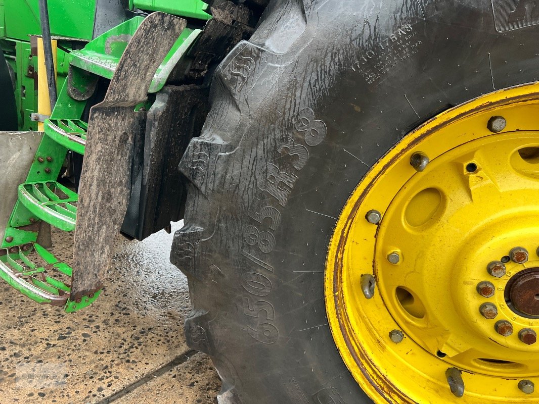 Traktor типа John Deere 8330, Gebrauchtmaschine в Prenzlau (Фотография 12)