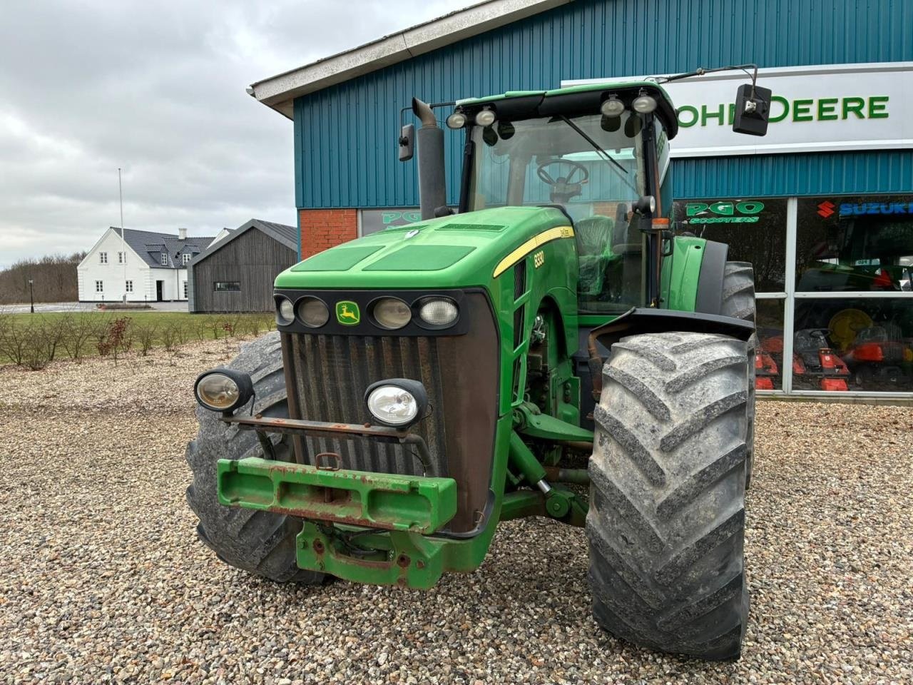 Traktor типа John Deere 8330, Gebrauchtmaschine в Videbæk (Фотография 11)